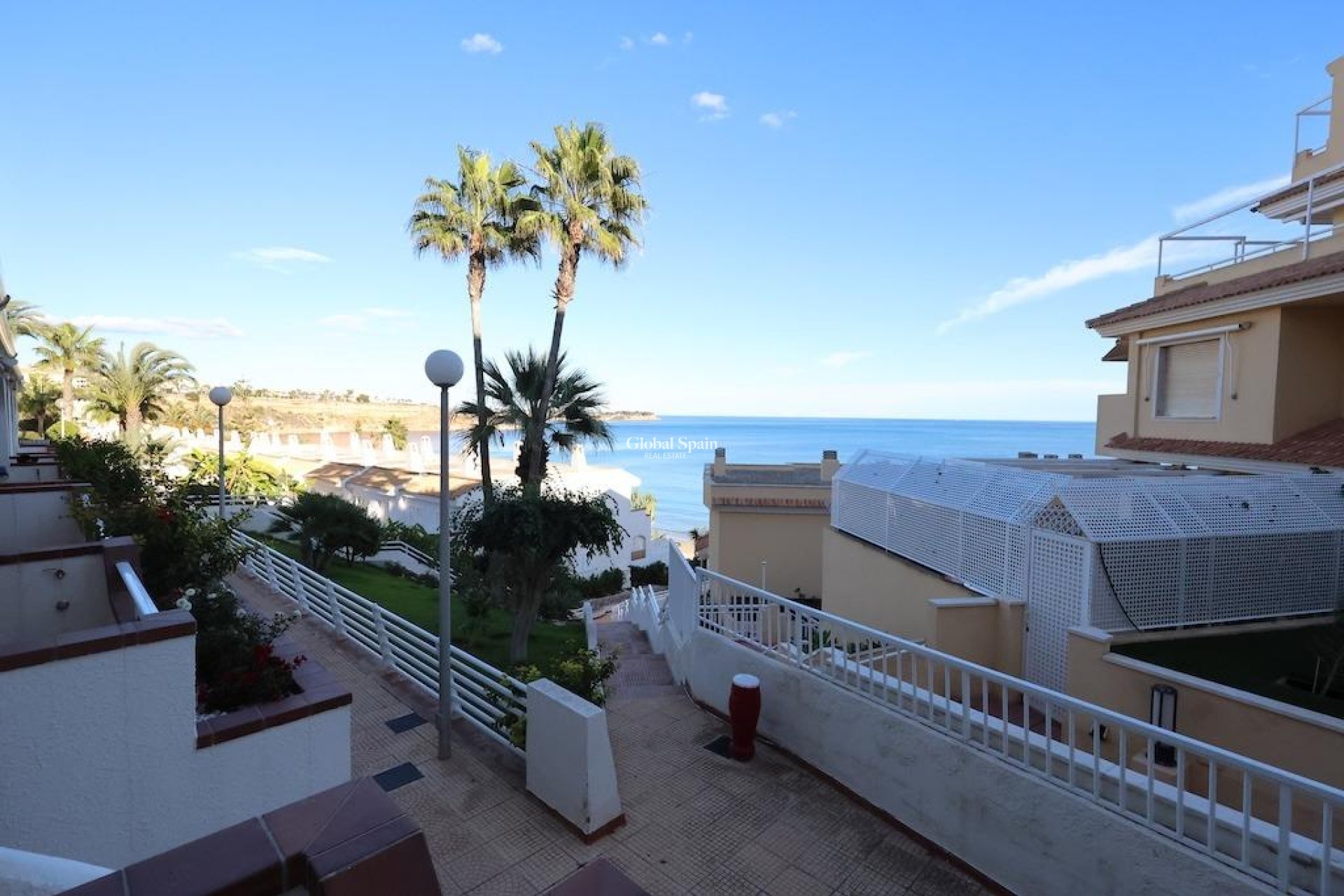 Resale - APARTMENT -
ORIHUELA COSTA - Costa Blanca