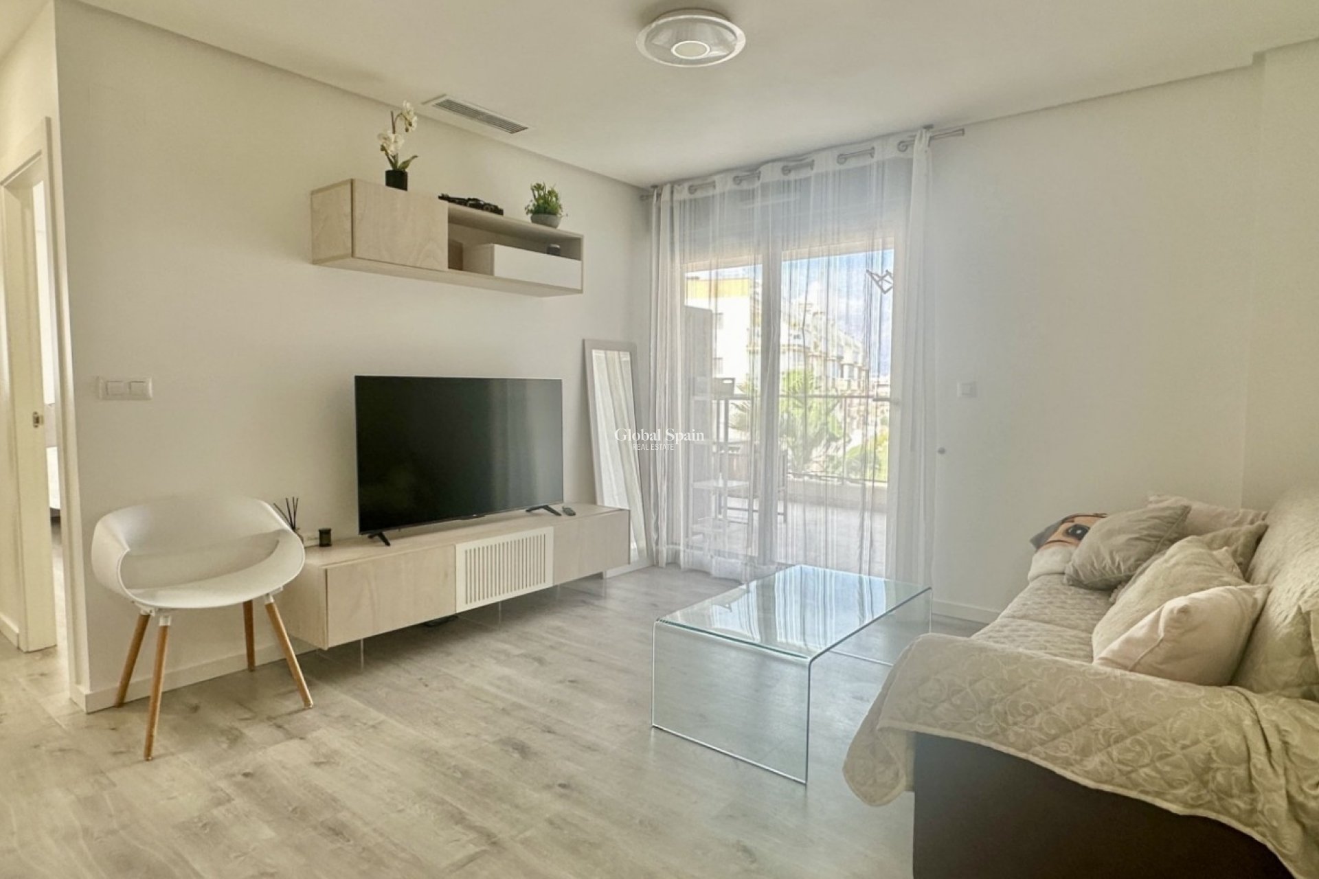 Resale - APARTMENT -
ORIHUELA COSTA - Costa Blanca