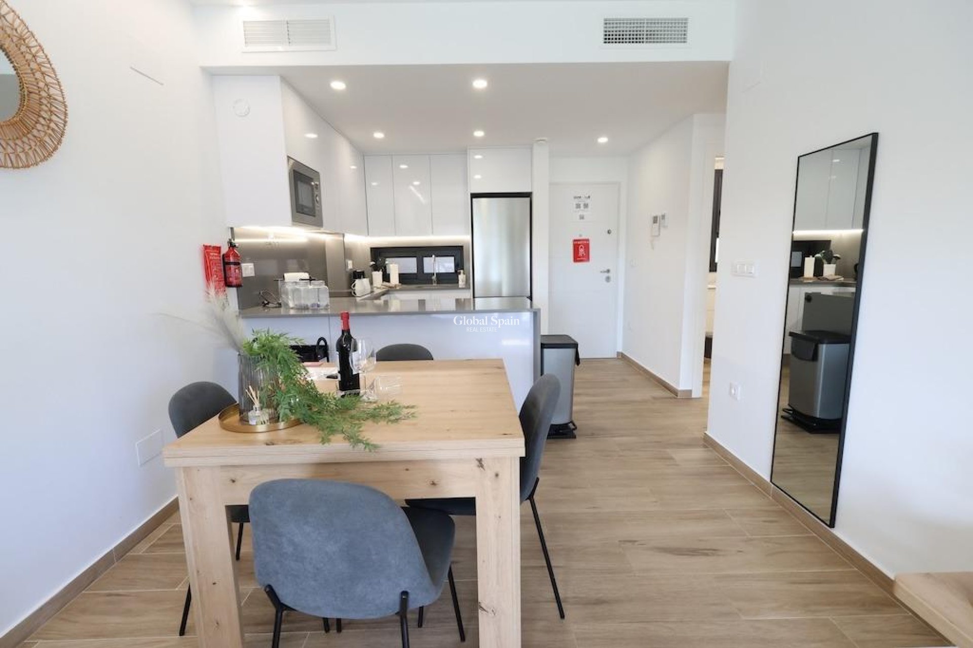 Resale - APARTMENT -
ORIHUELA COSTA - Costa Blanca