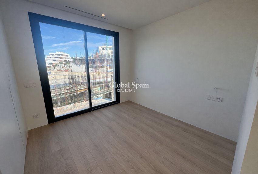 Resale - APARTMENT -
ORIHUELA COSTA - Costa Blanca