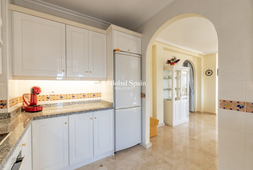 Resale - APARTMENT -
ORIHUELA COSTA - Costa Blanca