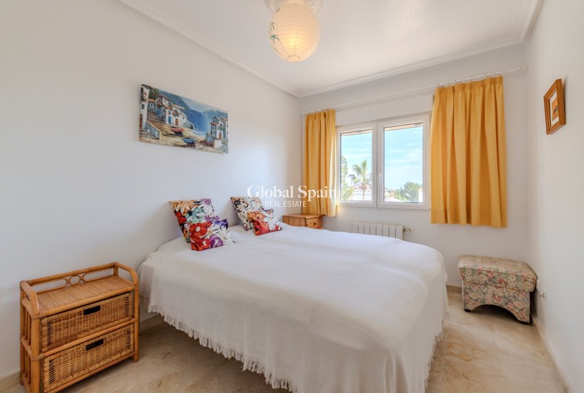 Resale - APARTMENT -
ORIHUELA COSTA - Costa Blanca
