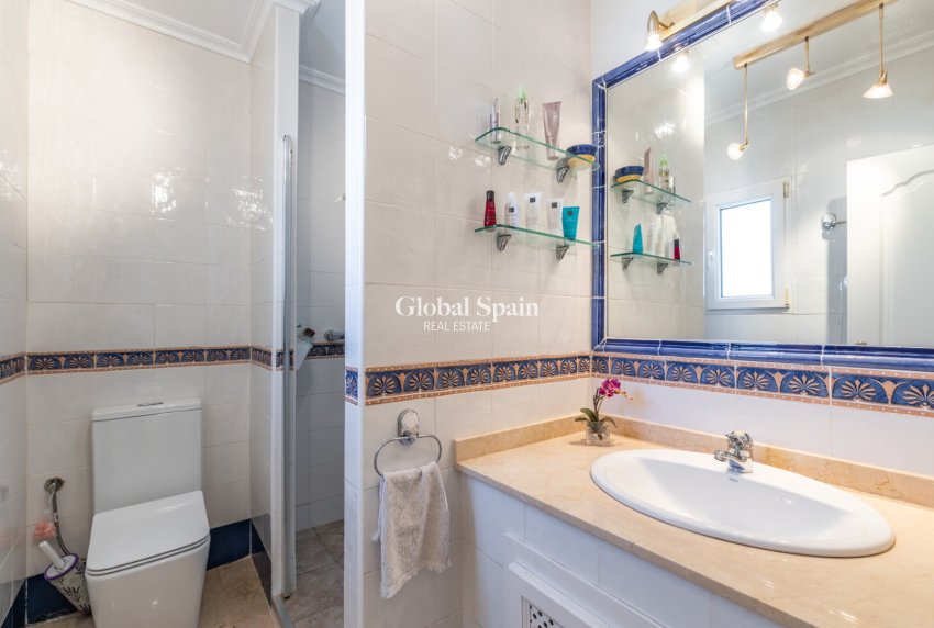 Resale - APARTMENT -
ORIHUELA COSTA - Costa Blanca