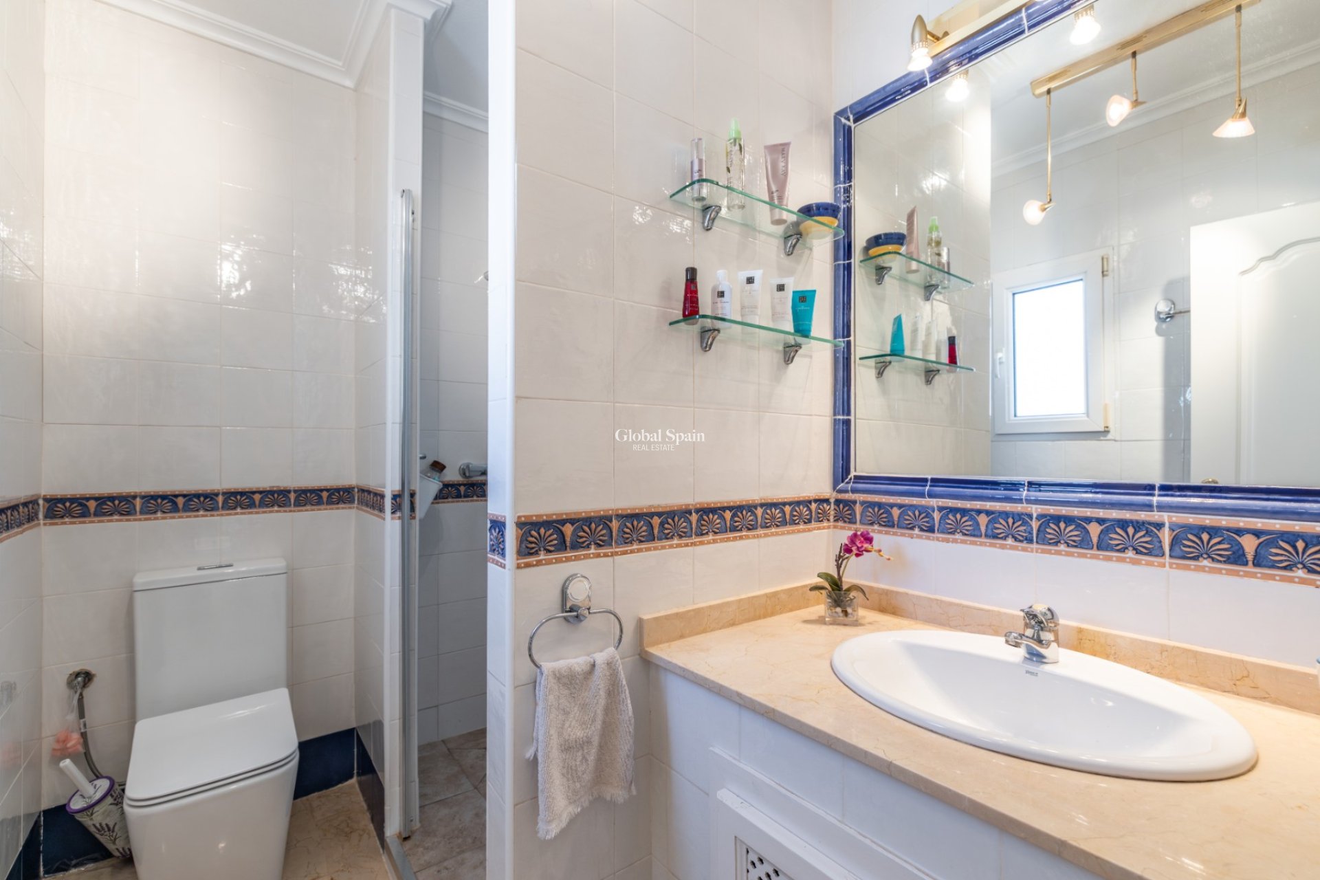 Resale - APARTMENT -
ORIHUELA COSTA - Costa Blanca