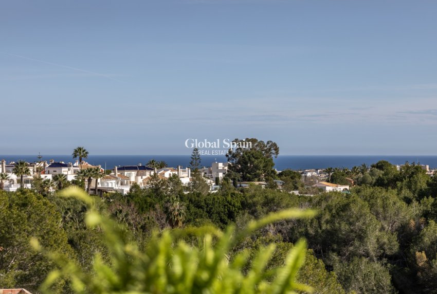 Resale - APARTMENT -
ORIHUELA COSTA - Costa Blanca
