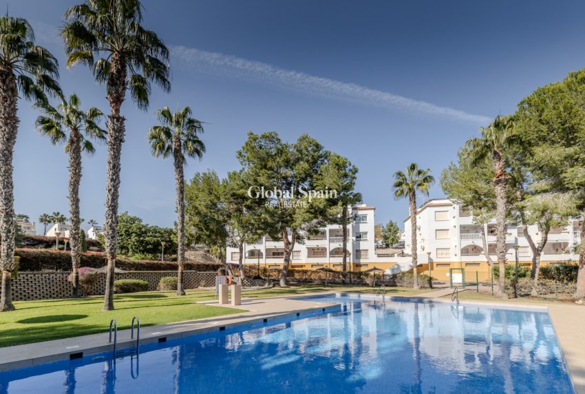Resale - APARTMENT -
ORIHUELA COSTA - Costa Blanca