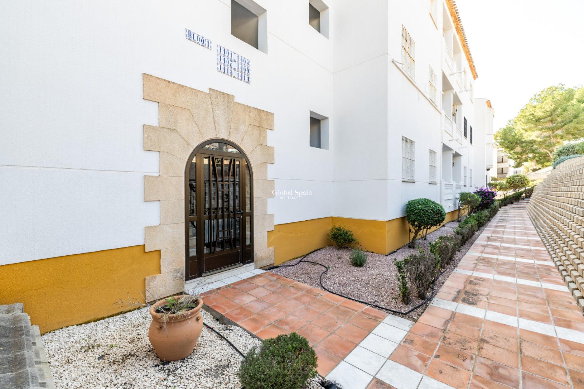 Resale - APARTMENT -
ORIHUELA COSTA - Costa Blanca