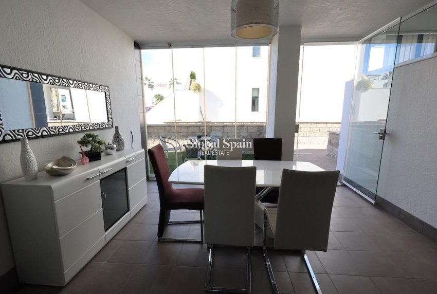 Resale - APARTMENT -
ORIHUELA COSTA - Costa Blanca