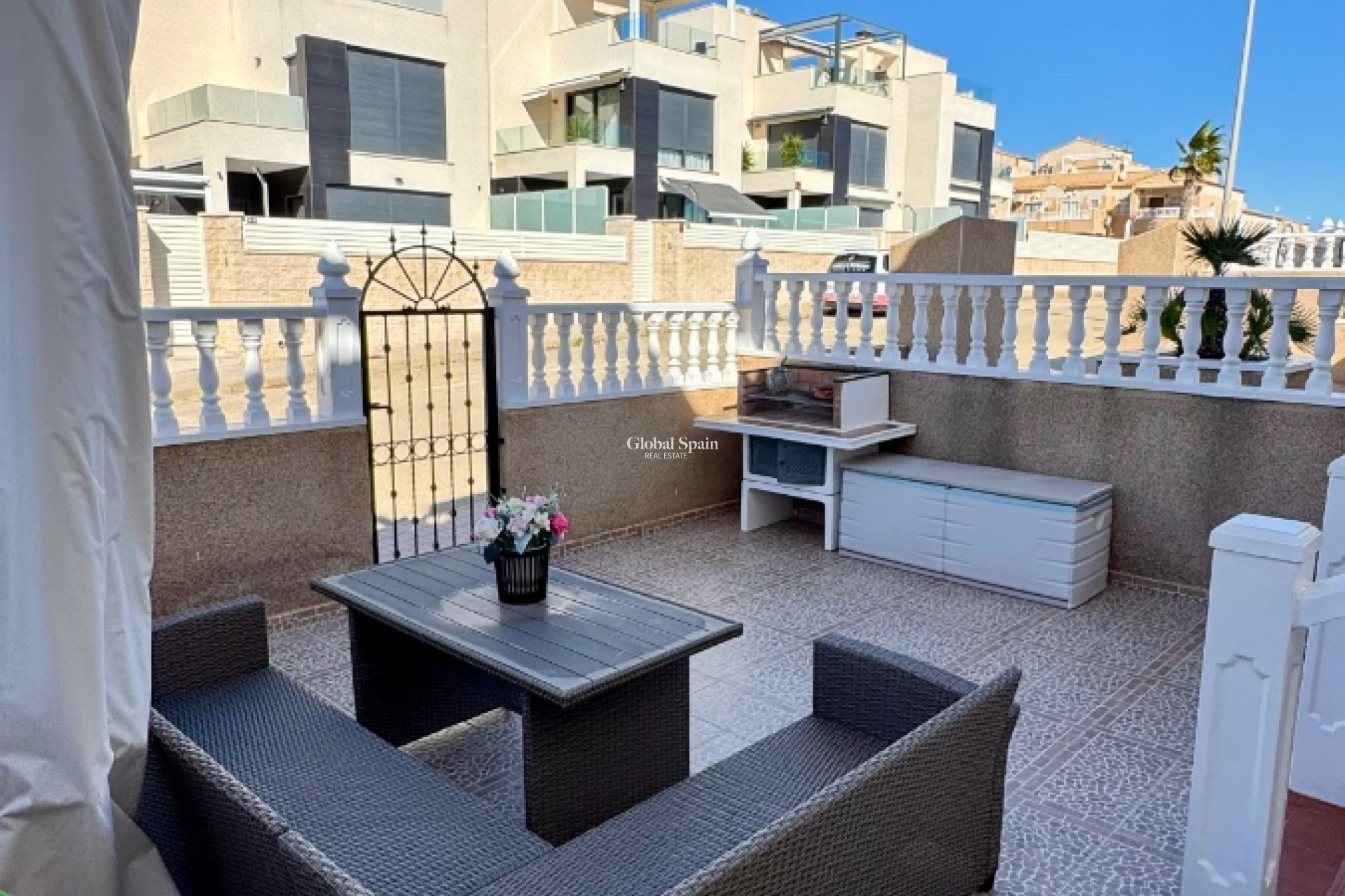 Resale - APARTMENT -
ORIHUELA COSTA - Costa Blanca