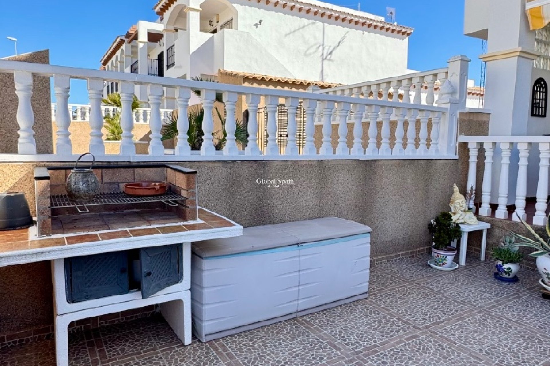 Resale - APARTMENT -
ORIHUELA COSTA - Costa Blanca