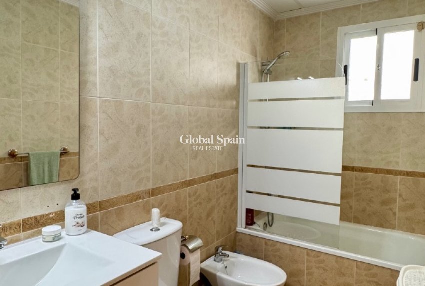 Resale - APARTMENT -
ORIHUELA COSTA - Costa Blanca