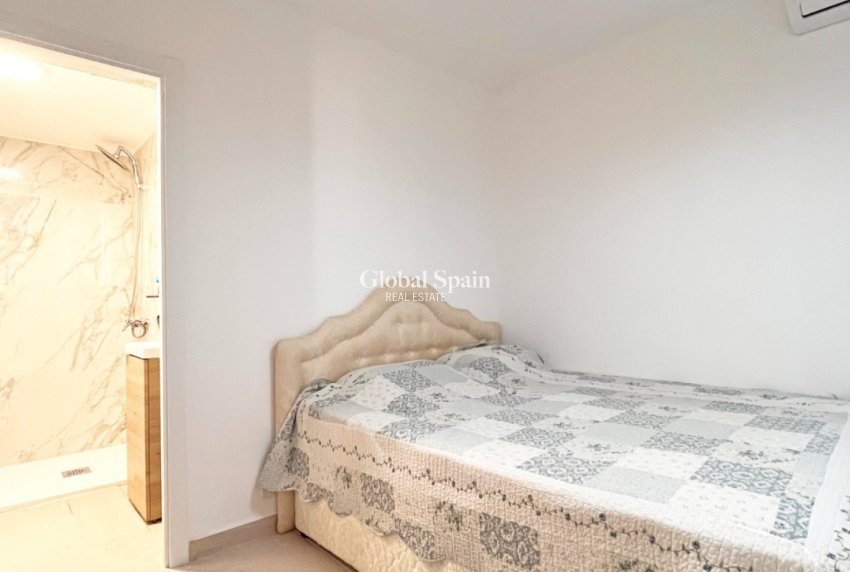 Resale - APARTMENT -
ORIHUELA COSTA - Costa Blanca