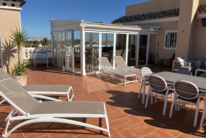 Resale - APARTMENT -
ORIHUELA COSTA - Costa Blanca