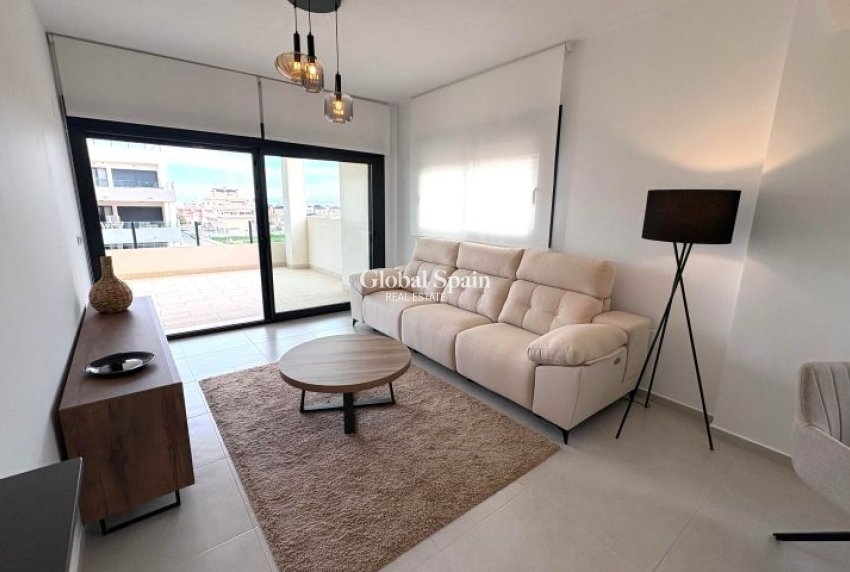 Resale - APARTMENT -
ORIHUELA COSTA - Costa Blanca
