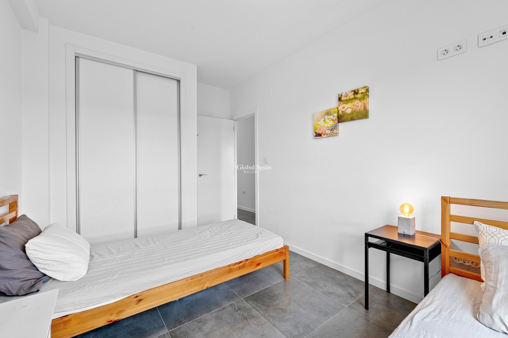 Resale - APARTMENT -
ORIHUELA COSTA - Costa Blanca