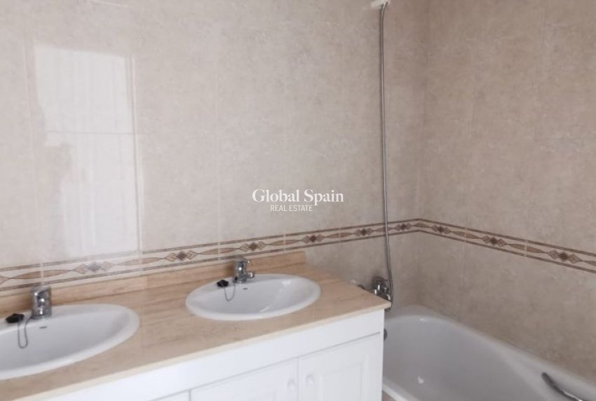 Resale - APARTMENT -
ORIHUELA COSTA - Costa Blanca