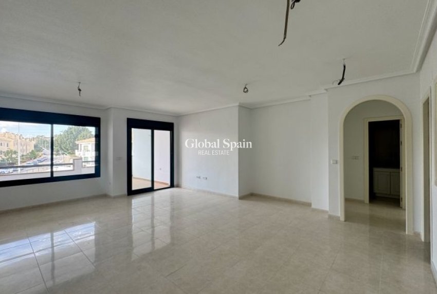 Resale - APARTMENT -
ORIHUELA COSTA - Costa Blanca