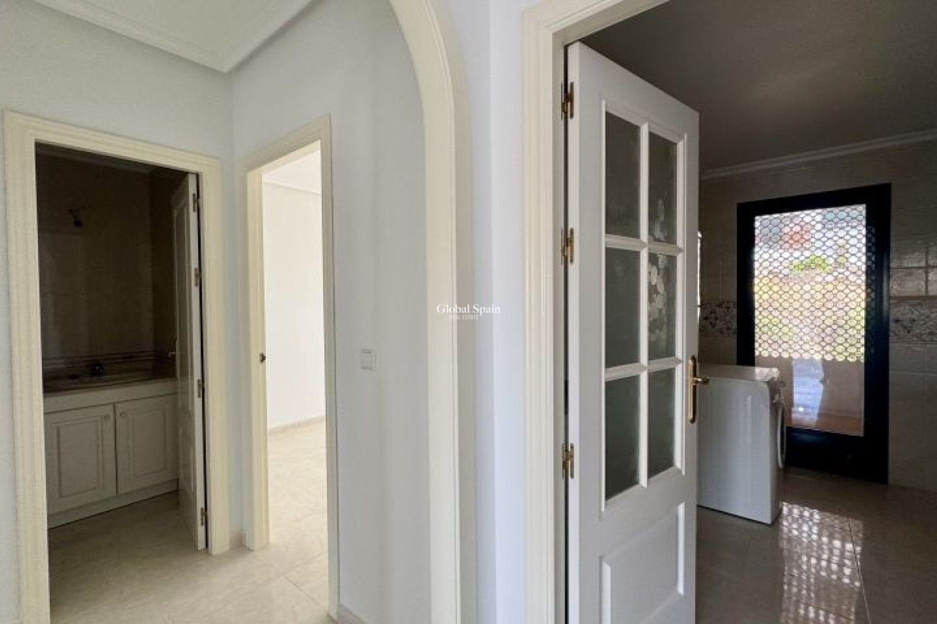 Resale - APARTMENT -
ORIHUELA COSTA - Costa Blanca