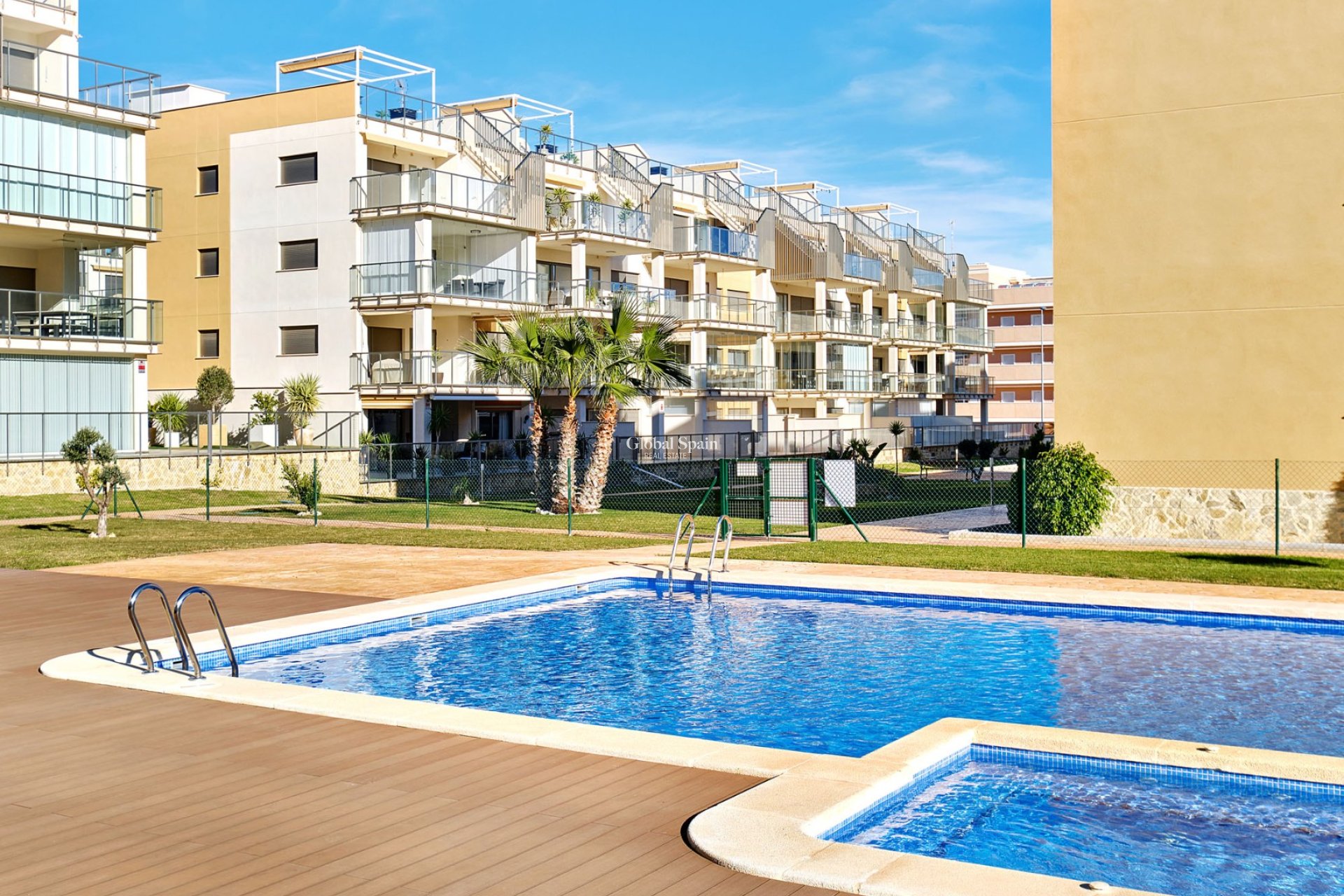 Resale - APARTMENT -
ORIHUELA COSTA - Costa Blanca