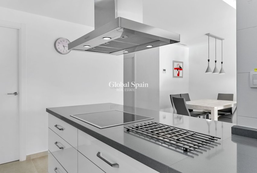 Resale - APARTMENT -
ORIHUELA COSTA - Costa Blanca