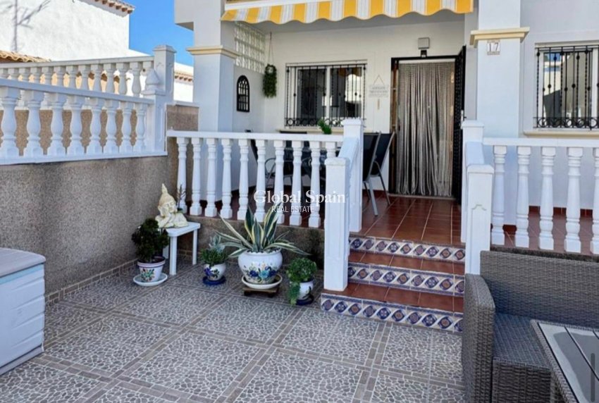 Resale - APARTMENT -
ORIHUELA COSTA - Costa Blanca