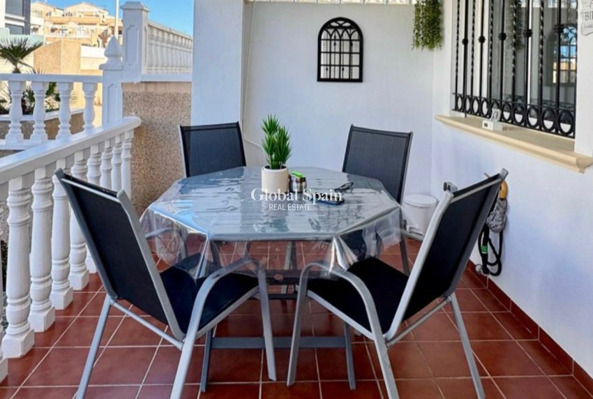 Resale - APARTMENT -
ORIHUELA COSTA - Costa Blanca