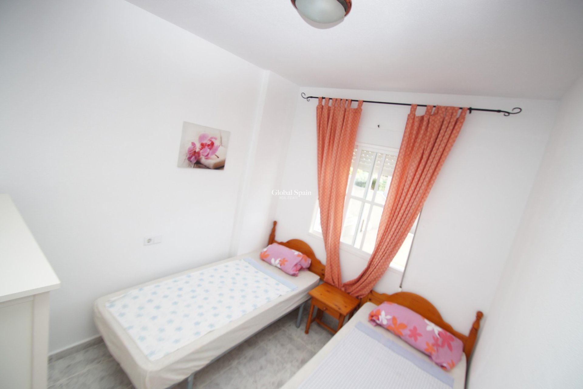 Resale - APARTMENT -
ORIHUELA COSTA - Costa Blanca