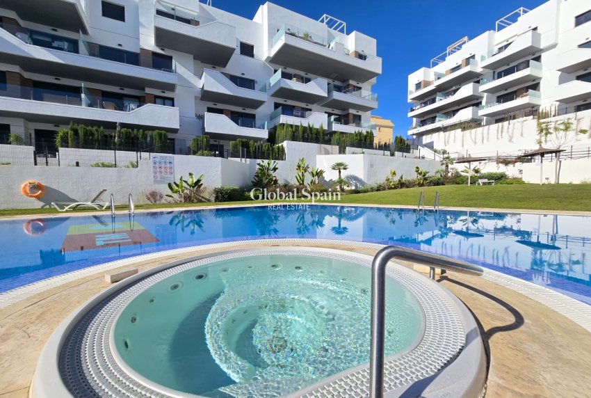Resale - APARTMENT -
ORIHUELA COSTA - Costa Blanca