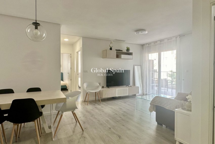 Resale - APARTMENT -
ORIHUELA COSTA - Costa Blanca