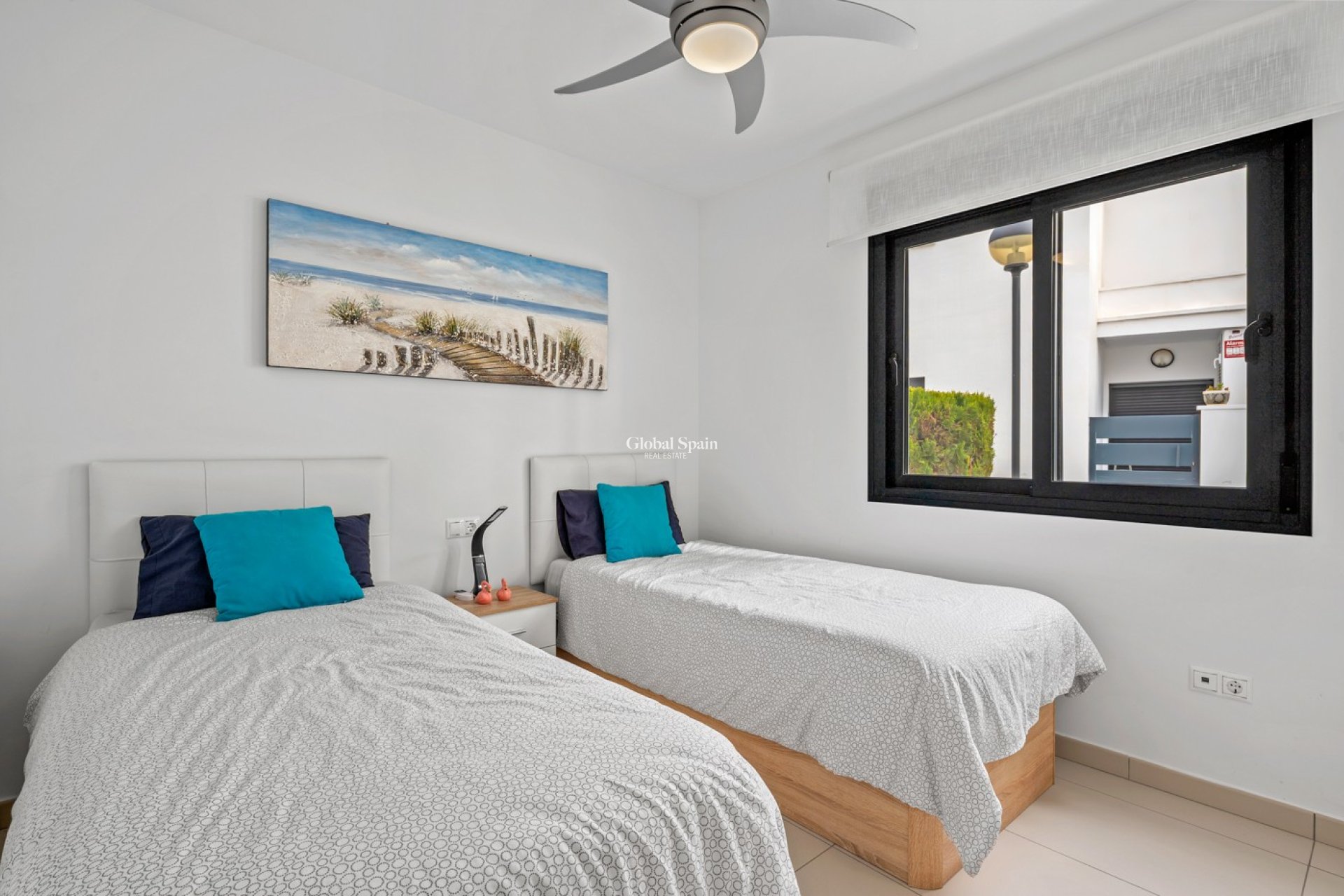 Resale - APARTMENT -
ORIHUELA COSTA - Costa Blanca