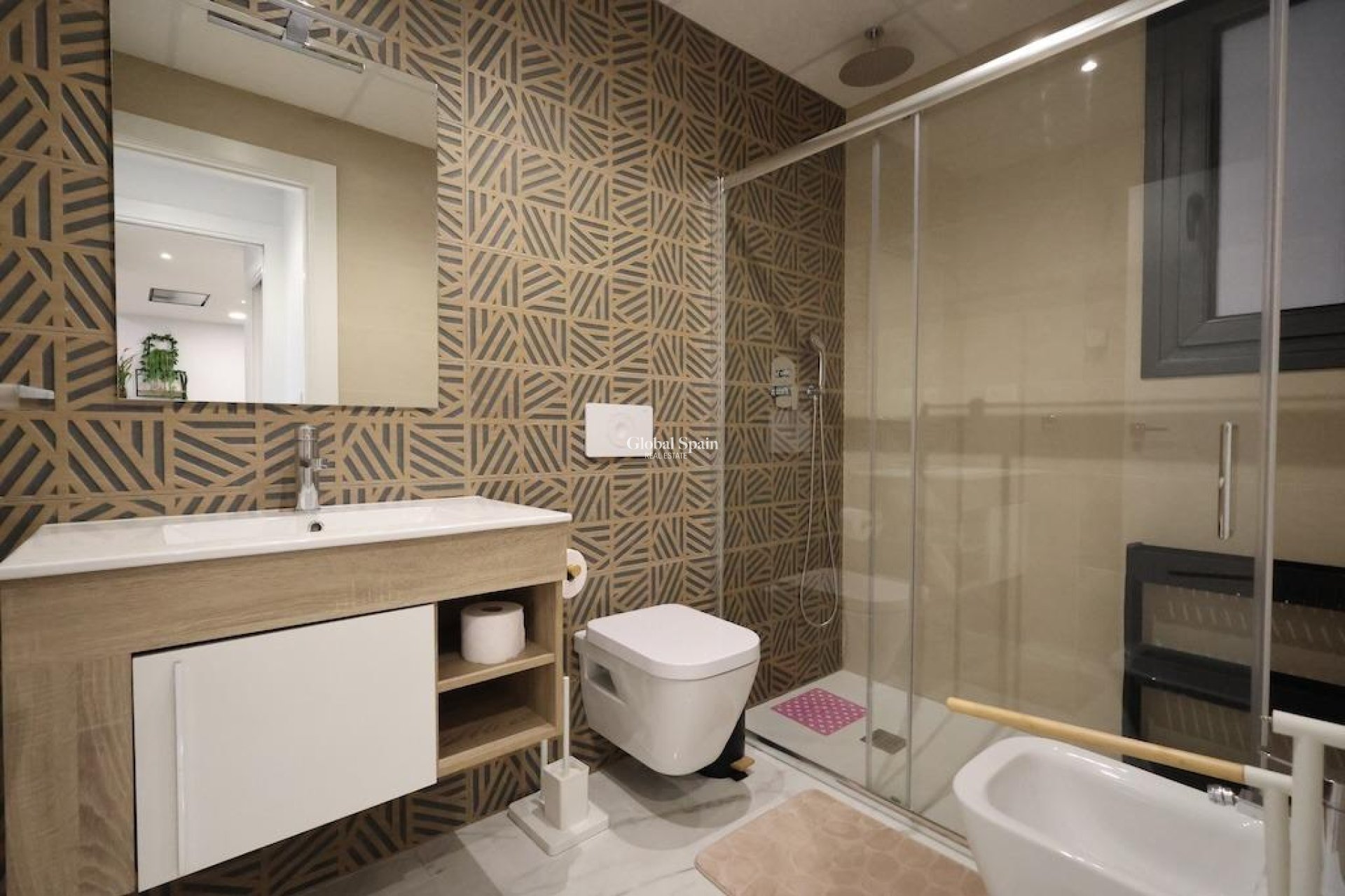 Resale - APARTMENT -
ORIHUELA COSTA - Costa Blanca