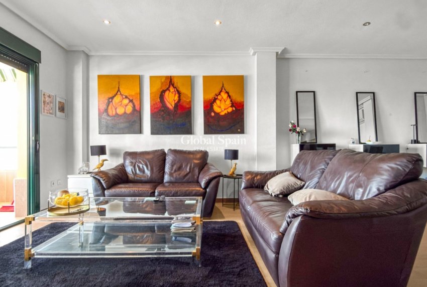 Resale - APARTMENT -
ORIHUELA COSTA - Costa Blanca