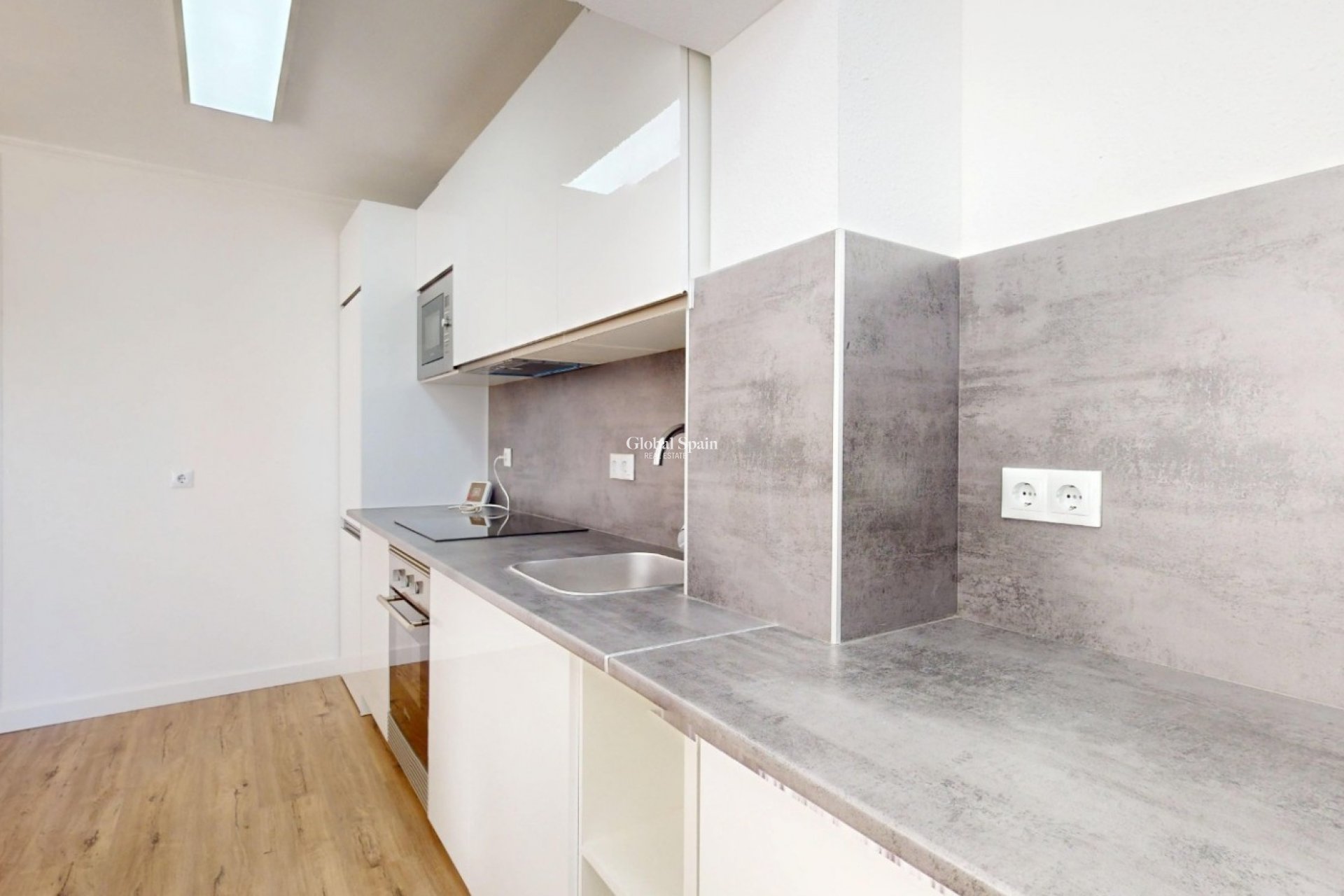 Resale - APARTMENT -
ORIHUELA COSTA - Costa Blanca