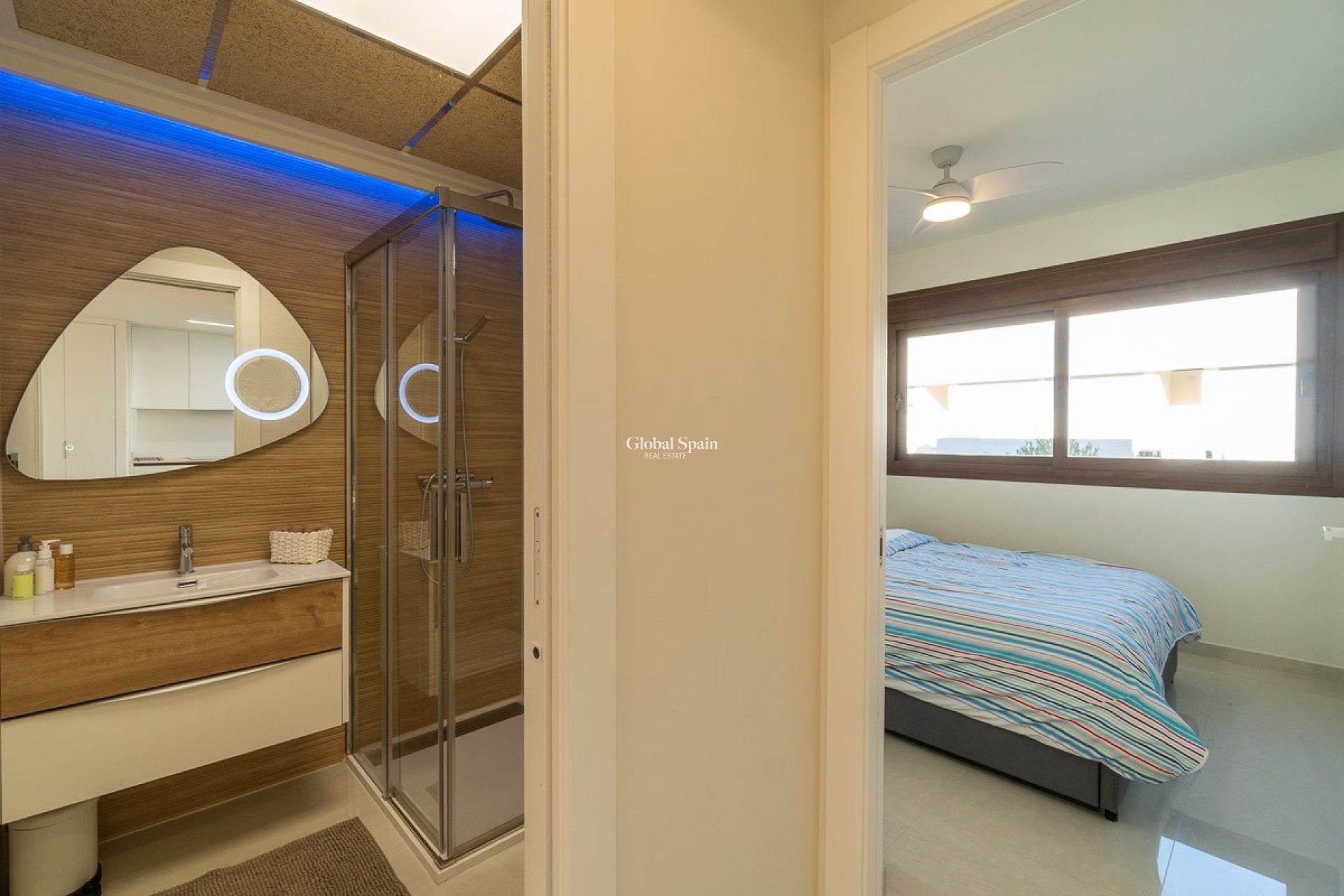 Resale - APARTMENT -
ORIHUELA COSTA - Costa Blanca