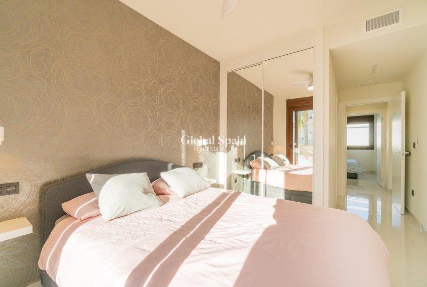 Resale - APARTMENT -
ORIHUELA COSTA - Costa Blanca