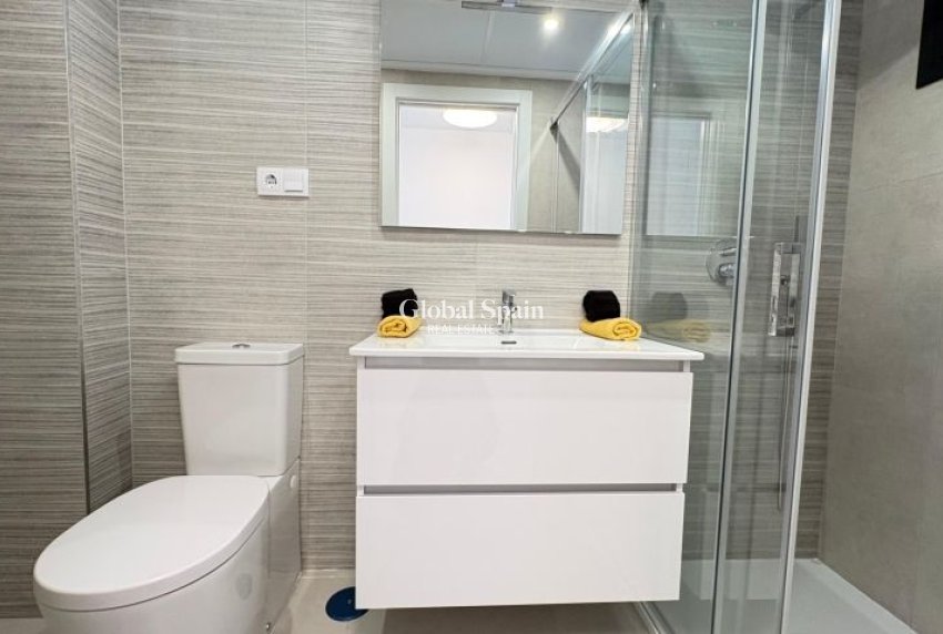 Resale - APARTMENT -
ORIHUELA COSTA - Costa Blanca