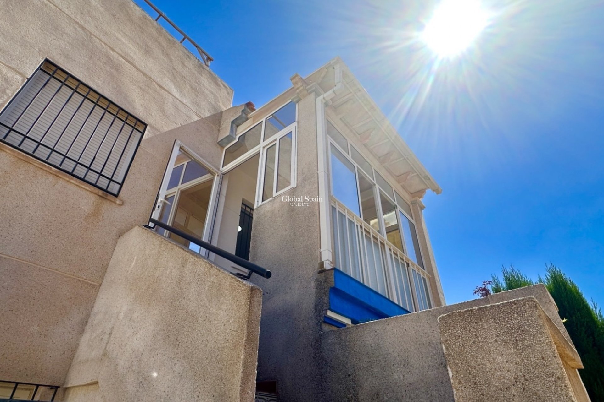 Resale - APARTMENT -
ORIHUELA COSTA - Costa Blanca