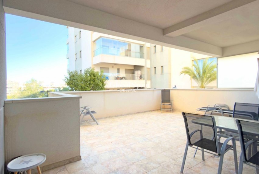 Resale - APARTMENT -
ORIHUELA COSTA - Costa Blanca