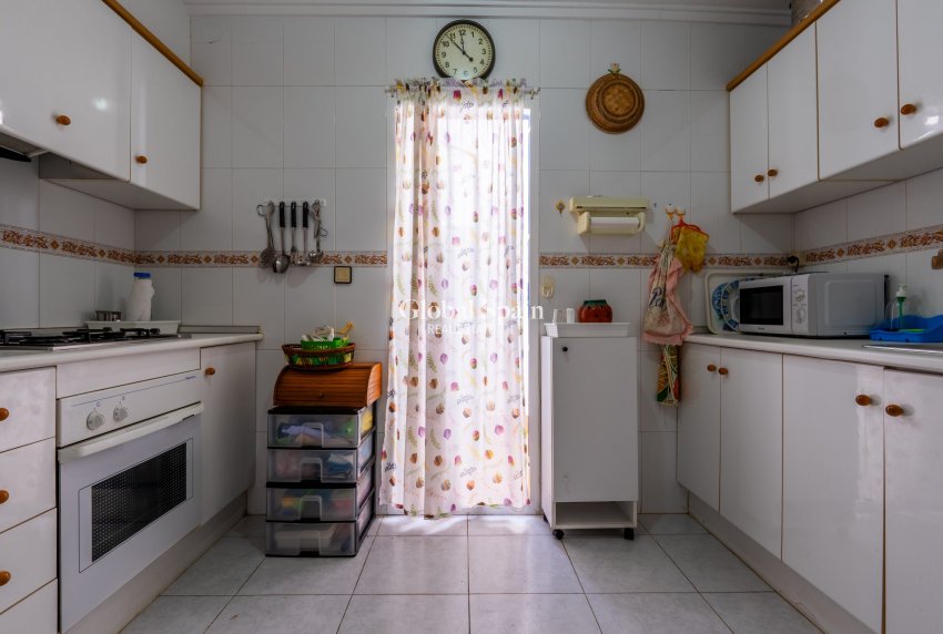 Resale - APARTMENT -
ORIHUELA COSTA - Costa Blanca