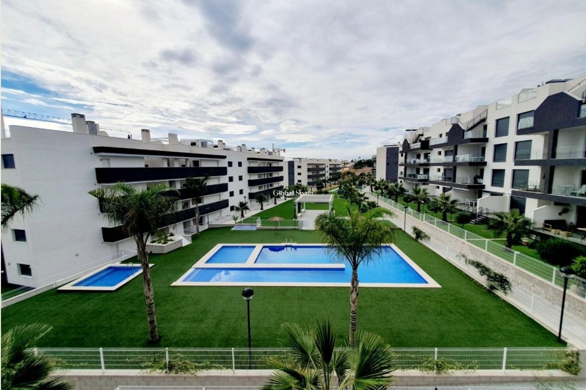 Resale - APARTMENT -
ORIHUELA COSTA - Costa Blanca