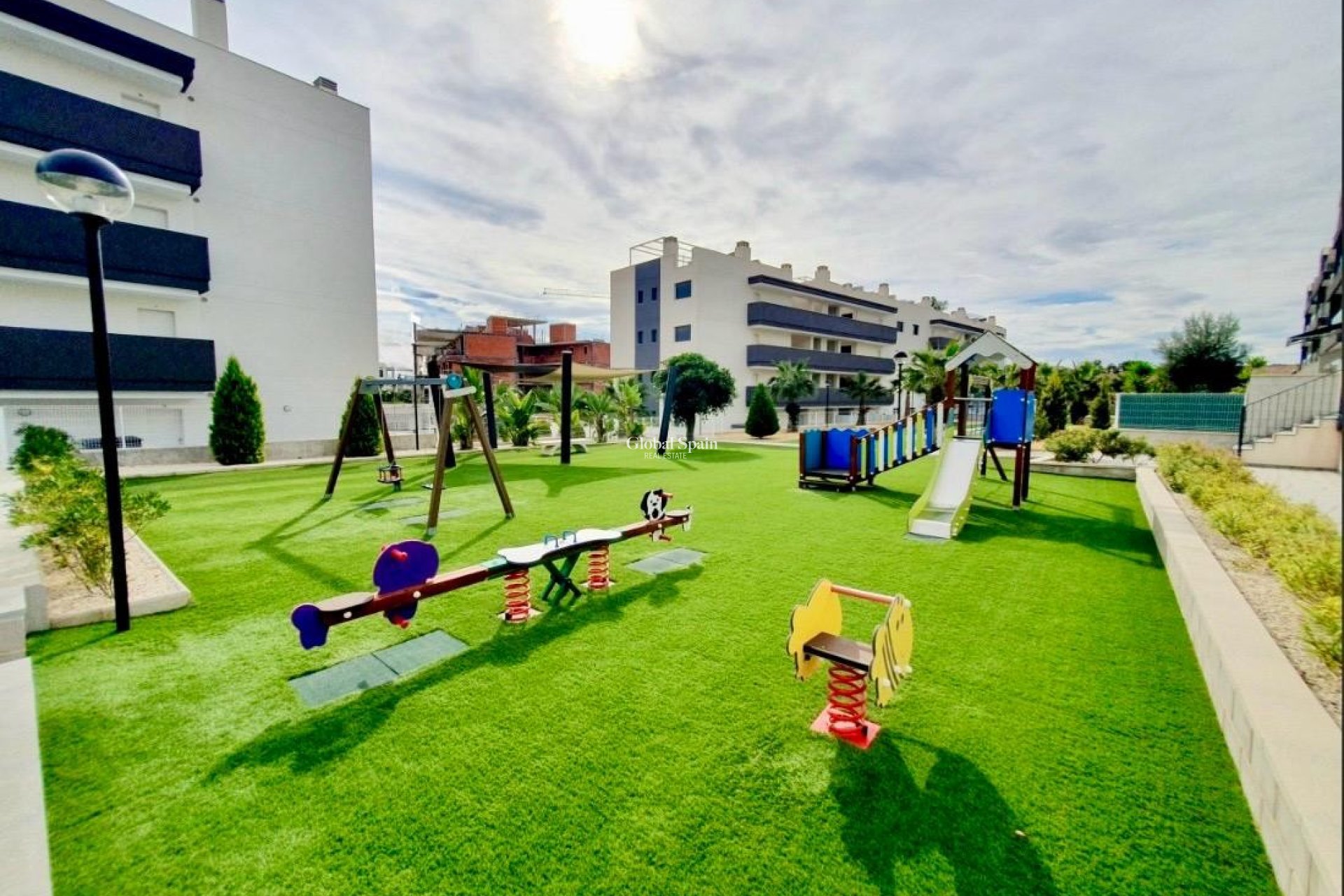 Resale - APARTMENT -
ORIHUELA COSTA - Costa Blanca