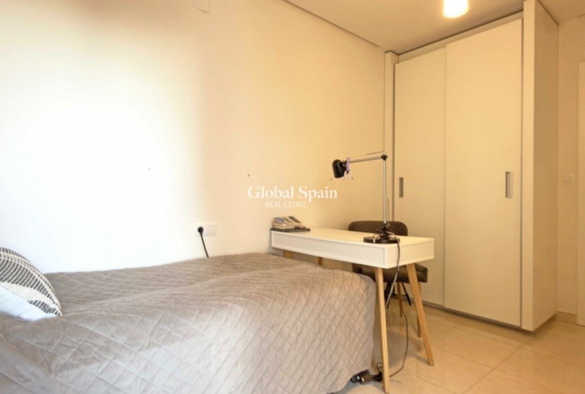 Resale - APARTMENT -
ORIHUELA COSTA - Costa Blanca