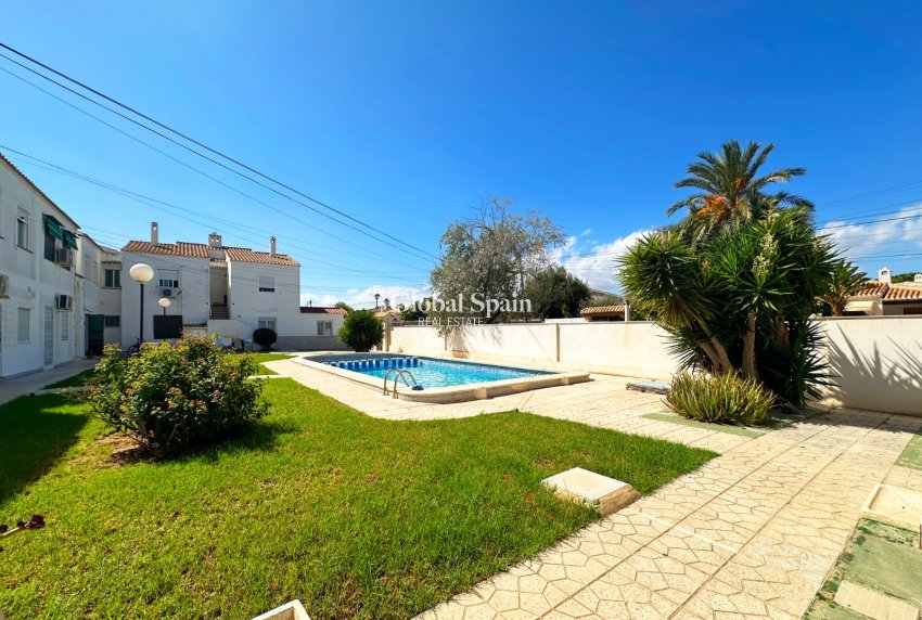 Resale - APARTMENT -
ORIHUELA COSTA - Costa Blanca