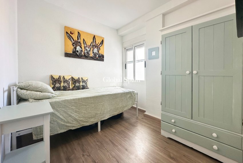 Resale - APARTMENT -
ORIHUELA COSTA - Costa Blanca