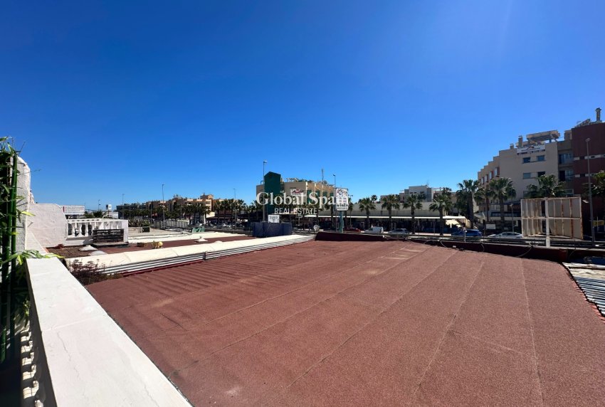 Resale - APARTMENT -
ORIHUELA COSTA - Costa Blanca