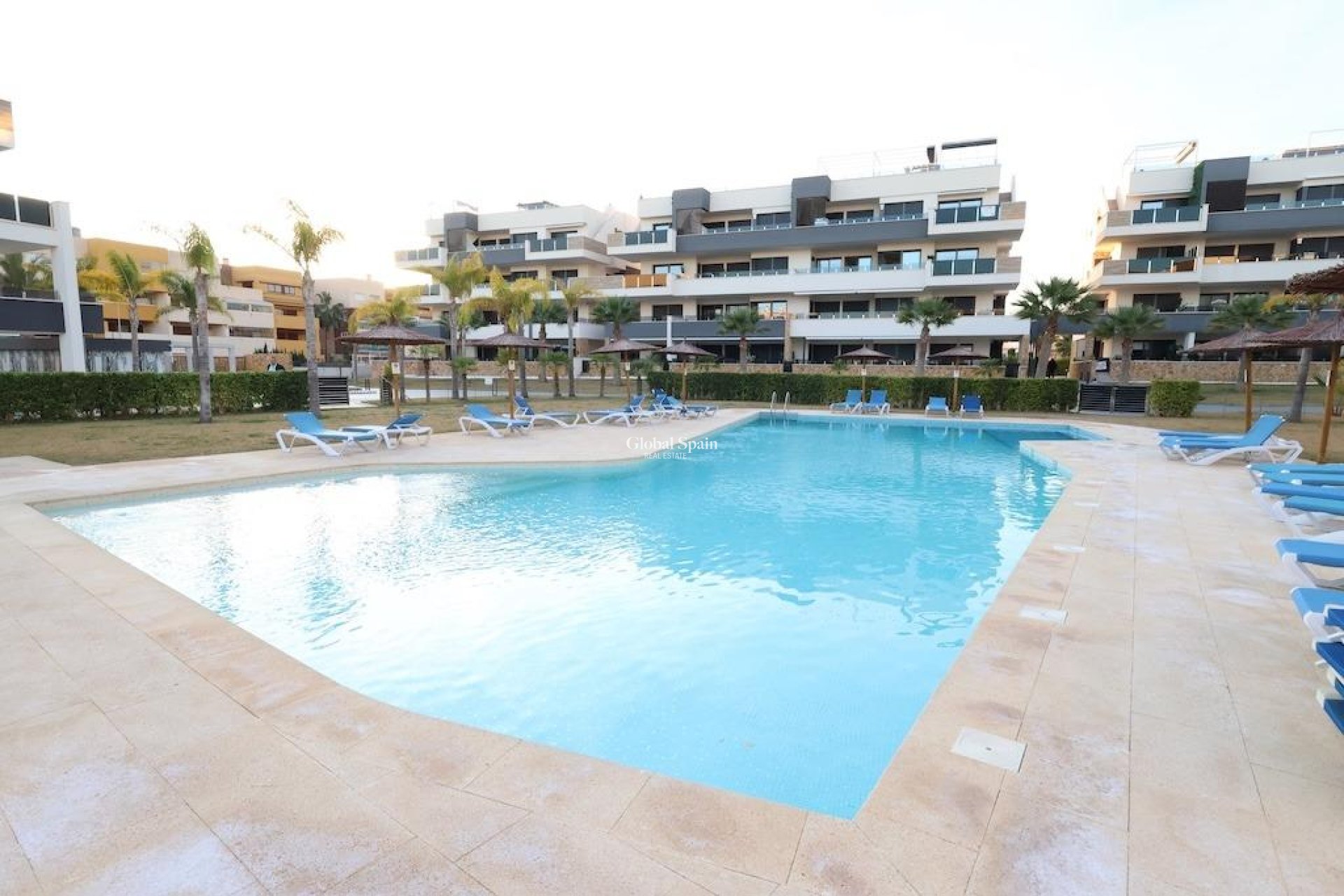 Resale - APARTMENT -
ORIHUELA COSTA - Costa Blanca