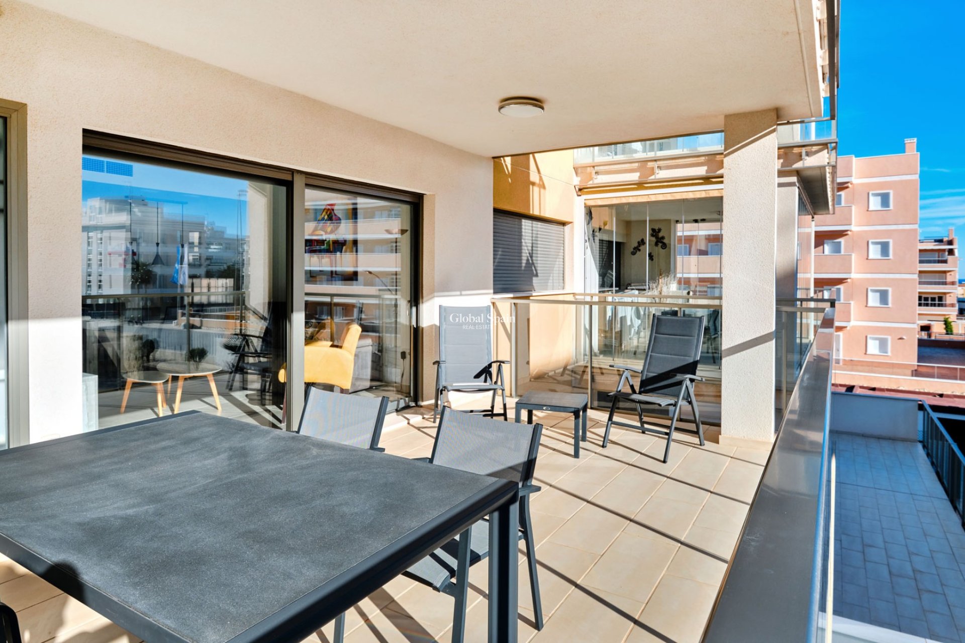 Resale - APARTMENT -
ORIHUELA COSTA - Costa Blanca