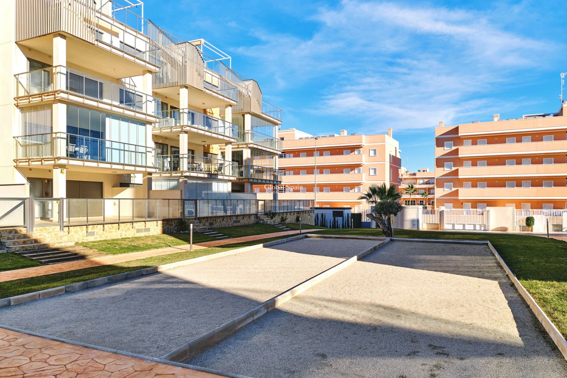 Resale - APARTMENT -
ORIHUELA COSTA - Costa Blanca