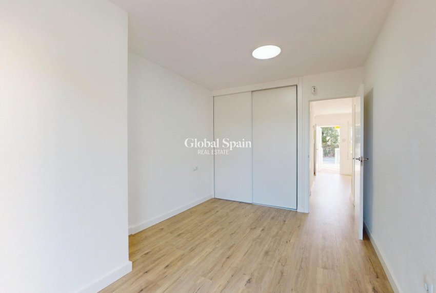 Resale - APARTMENT -
ORIHUELA COSTA - Costa Blanca