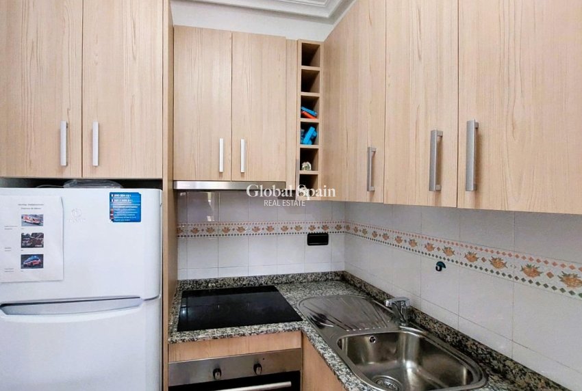 Resale - APARTMENT -
ORIHUELA COSTA - Costa Blanca